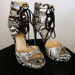 Shoedazzle chatelle heels
